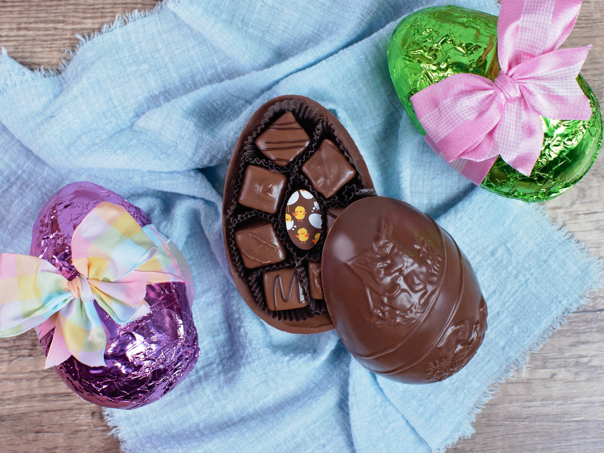 Vintage Gourmet Chocolate Easter Egg (Small)